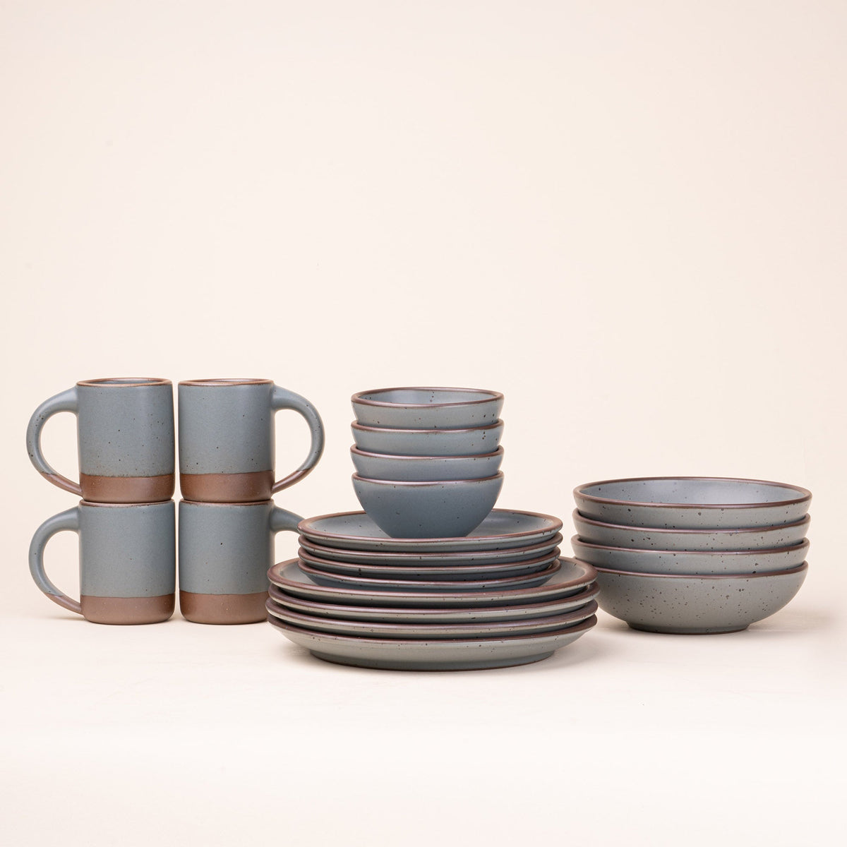 The Perennial 20-Piece Set