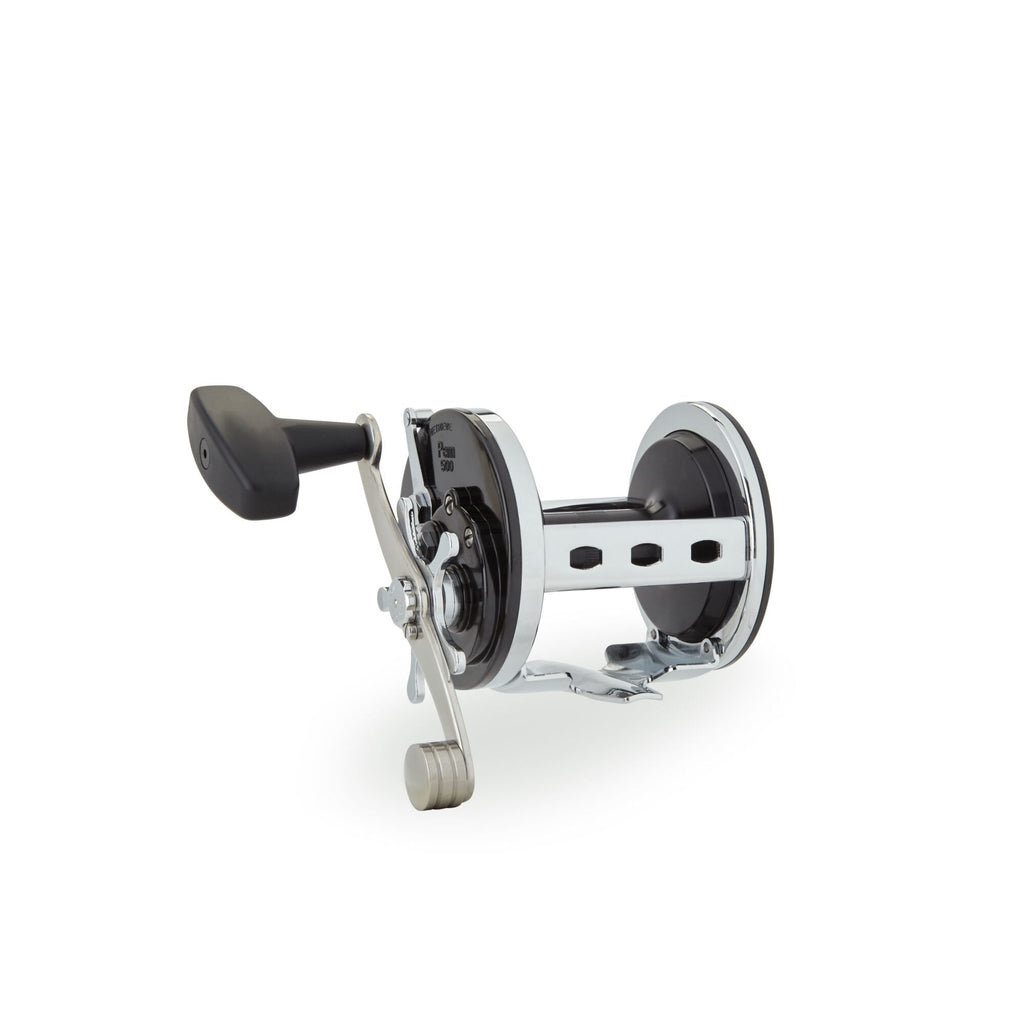 PENN Jigmaster® Star Drag Conventional Reel